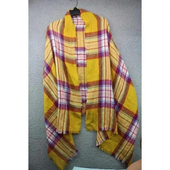 Old Navy Blanket Scarf-One Size-100% Acrylic- 72" x 32" - Picture 1 of 6